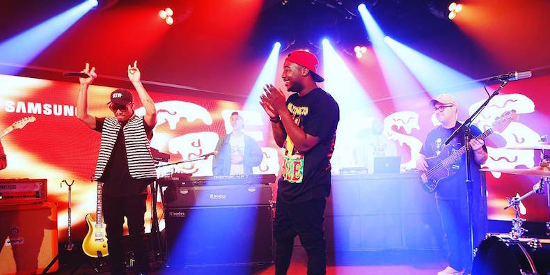 Anderson .Paak performe avec Domo Genesis le morceau "Dapper" chez Jimmy Kimmel