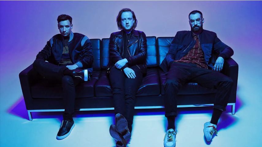 "Bad Decisions", le nouveau morceau de Two Door Cinema Club