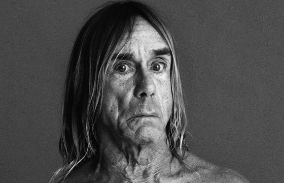 Iggy Pop et Thurston Moore sont en pleine discussion...