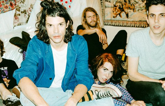 Qui êtes-vous, Grouplove ?