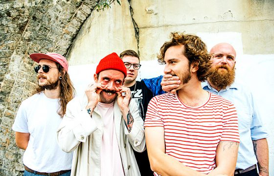 Coucou le nouveau single de Idles (et son clip)