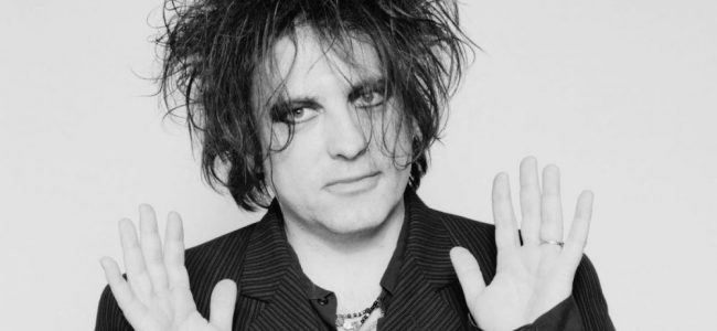 Robert Smith de The Cure partage ses trente titres préférés des années 80